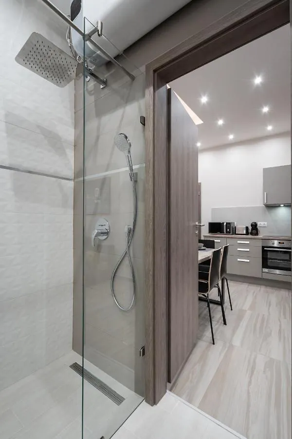 Galaxy Central Apartments Budapest 0*,